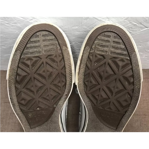 Converse Chuck Taylor Women's Low Top Sneaker Silver Metallic Canvas Size 6 - Picture 13 of 14